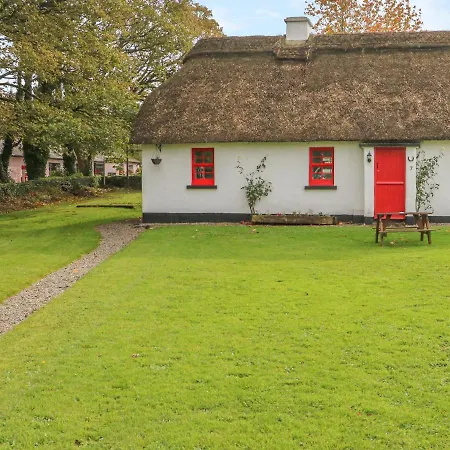 度假居 No. 9 Tipperary Thatched Cottages *